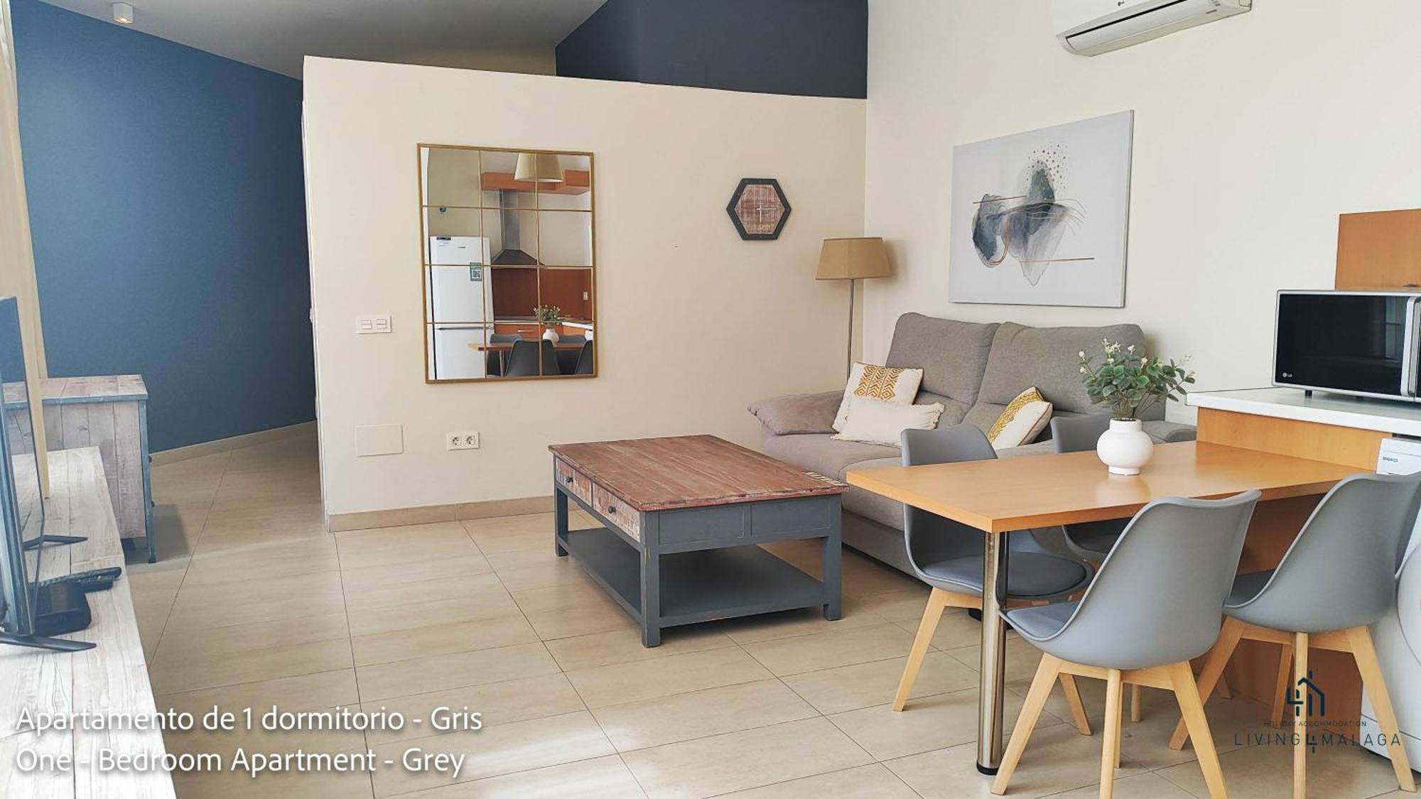 Living4Malaga Suites Superior Εξωτερικό φωτογραφία